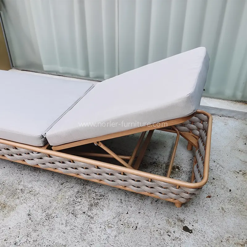 Outdoor Comfortable Rattan Weaving Sun Lounger