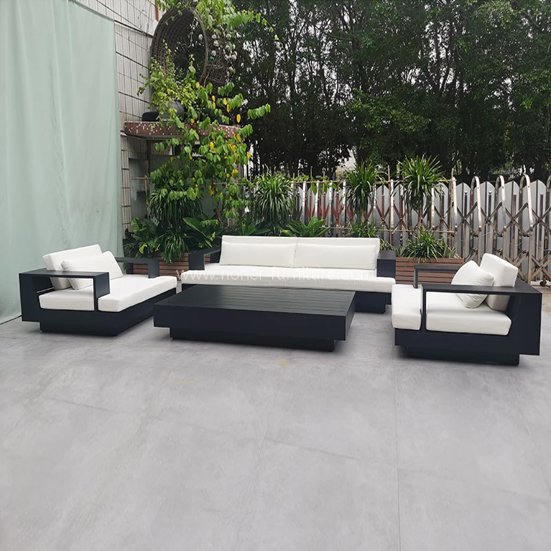 Cadre d'aluminium noir minimaliste moderne canapé extérieur