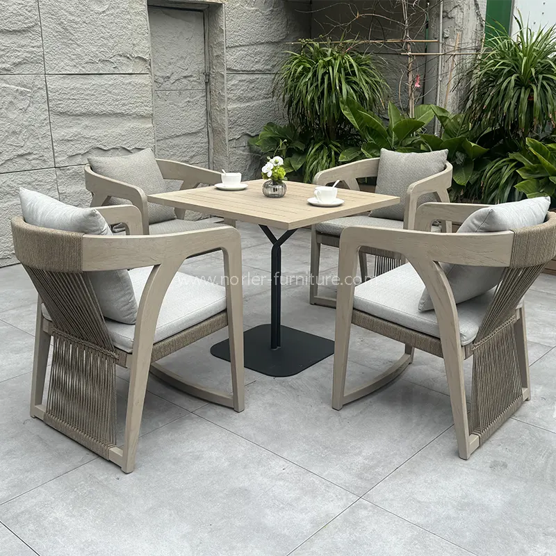 Ensemble de balcon de table basse carré extérieur